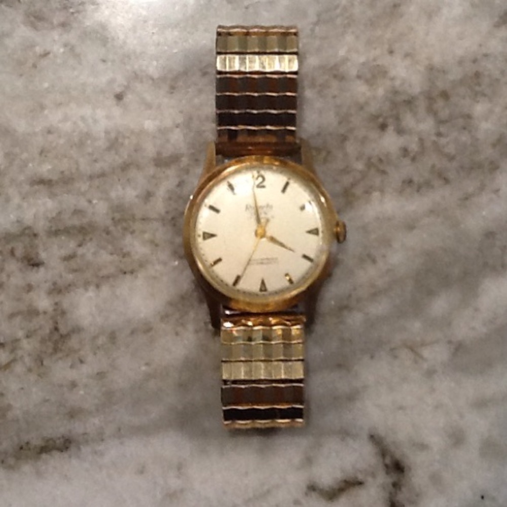 Roberta DUX Gold Watch